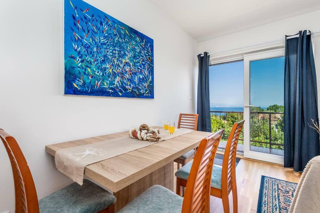 Apartment Roza, Sea View, Free Parking Ičići 外观 照片